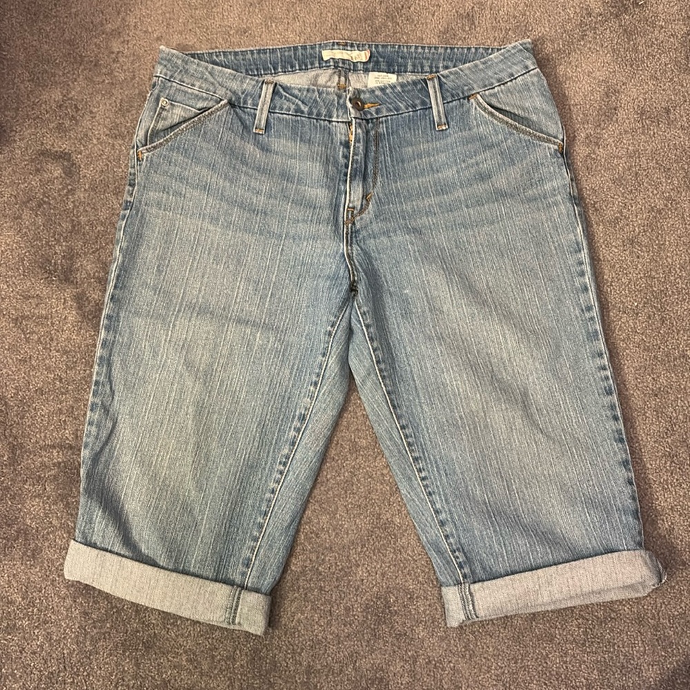Levi’s 545 capris